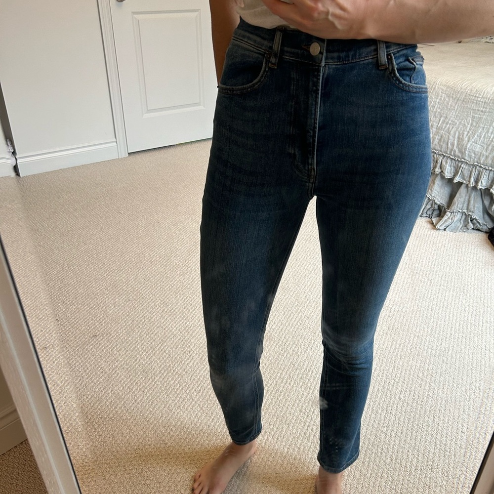 Reformation never worn size 27 skinny jeans medium faded wash